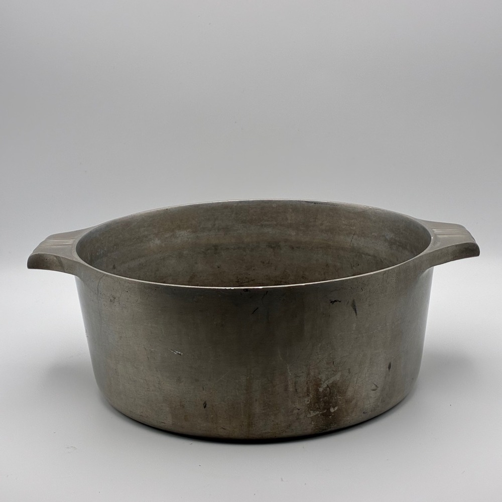 Wagner Ware Pot Silver Cast Aluminum 5Qt. Vintage 4248-M No Lid